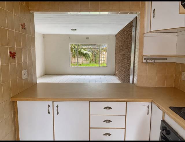 3 BEDROOM APARTMENT FOR SALE IN VEREENIGING CENTRAL